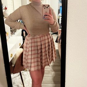 ✨Medium Khaki Knit Turtleneck Cropped Sweater✨